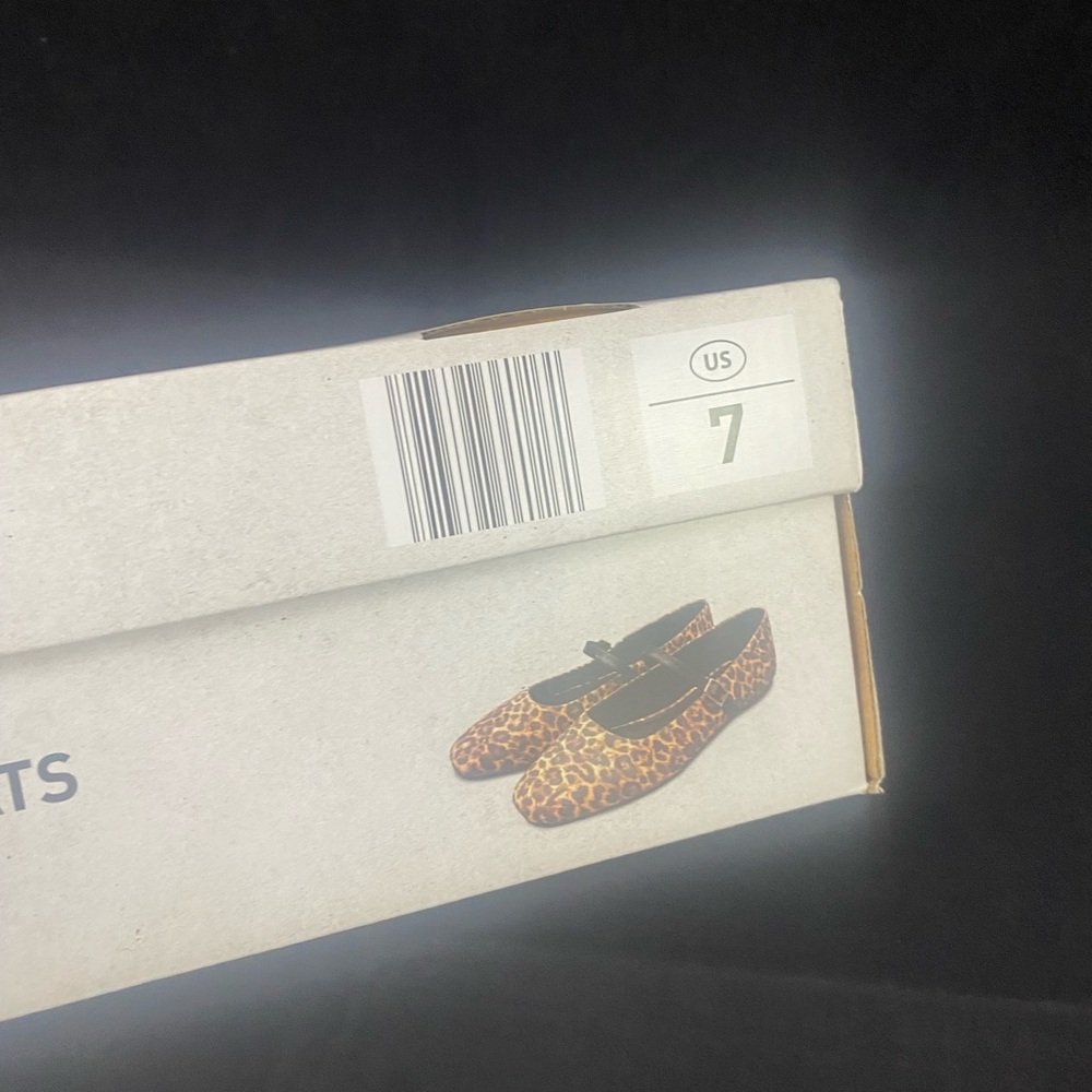 Serra Leopard Print Mary Jane Flats Ladies size 7 - Picture 8 of 10